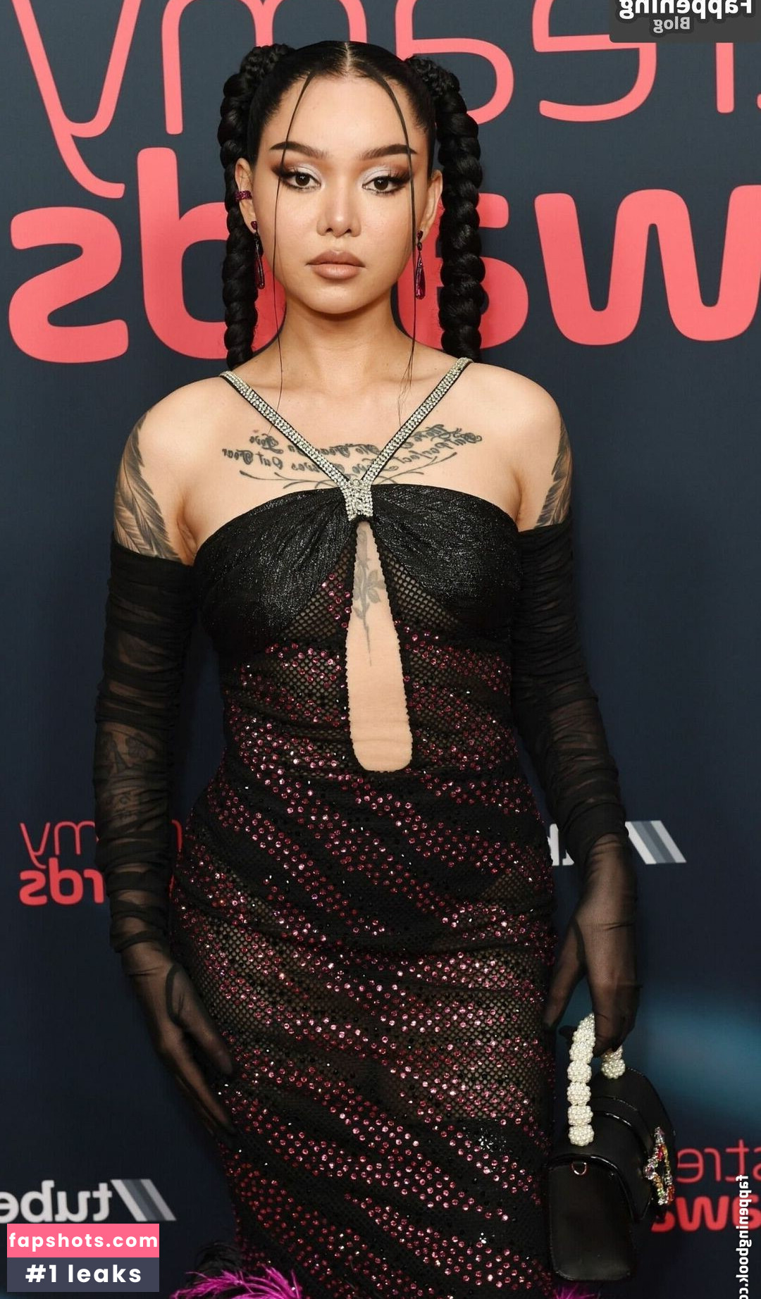 Bella Poarch gallery photo #83