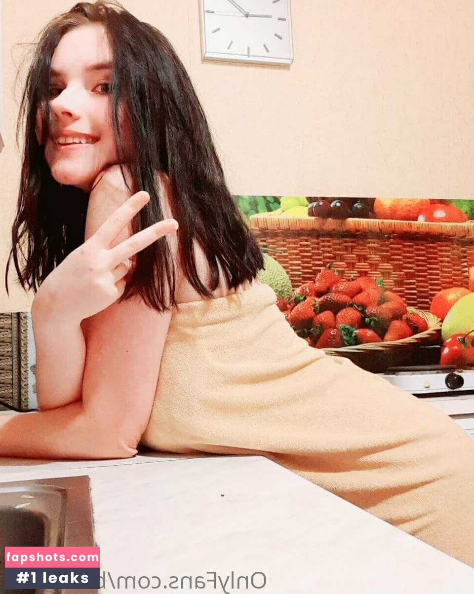 bella_ruiz gallery photo #38