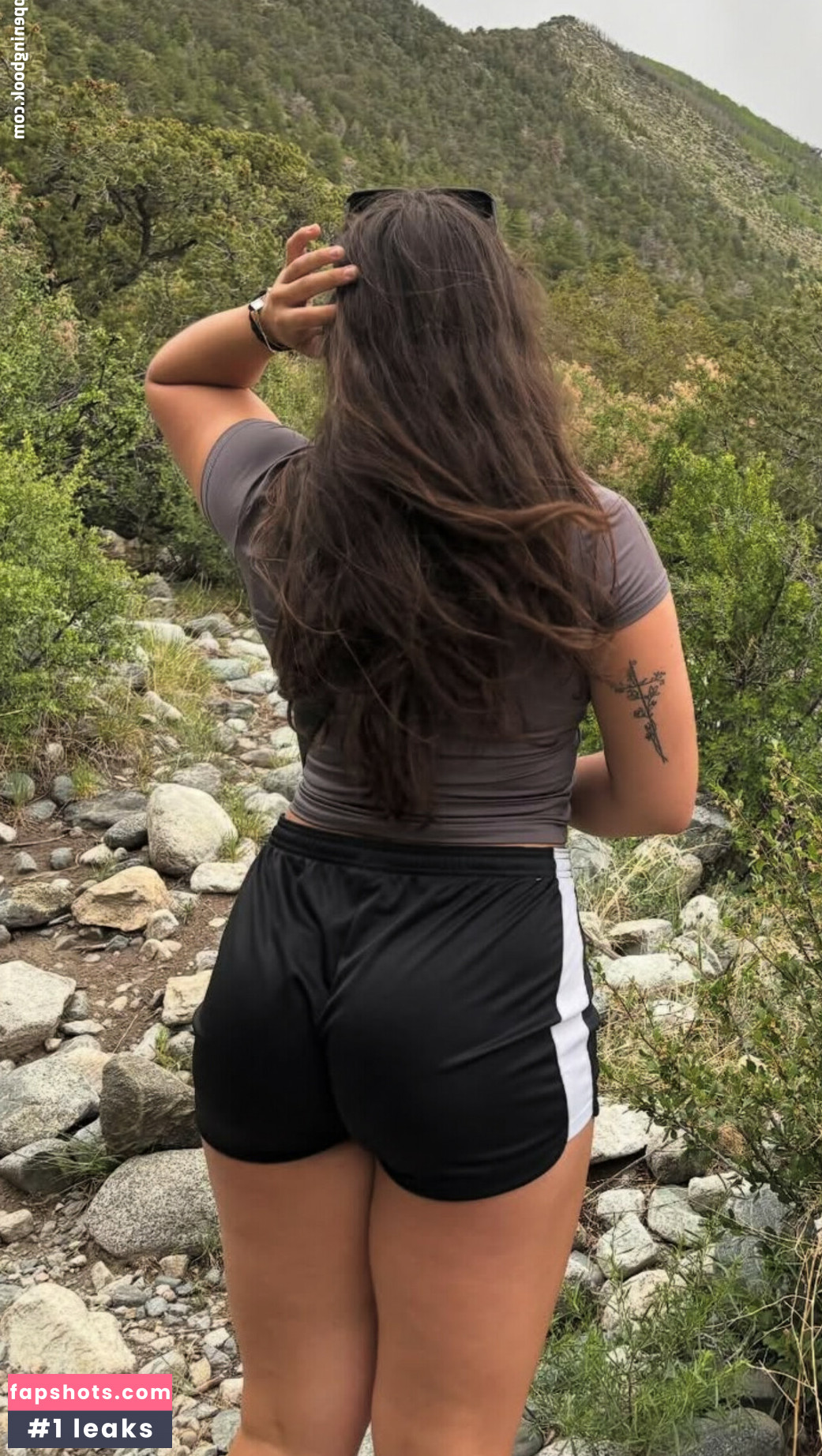 Bella Santry gallery photo #11