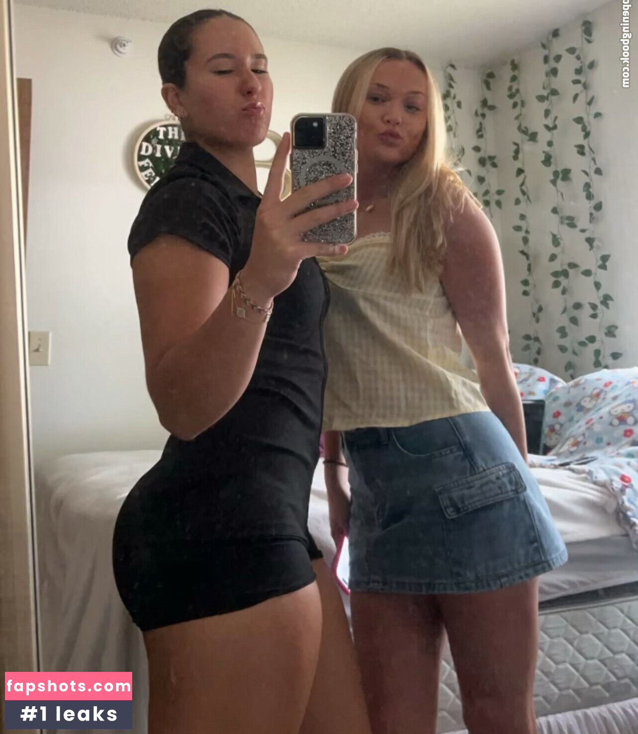 Bella Santry gallery photo #17