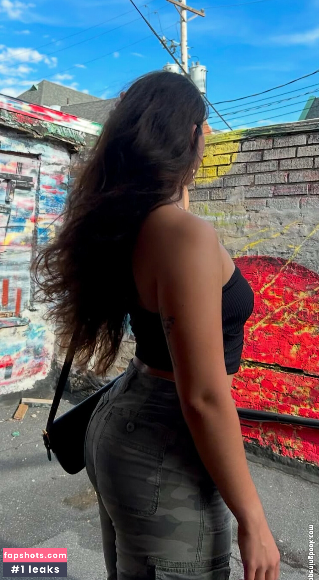 Bella Santry gallery photo #18