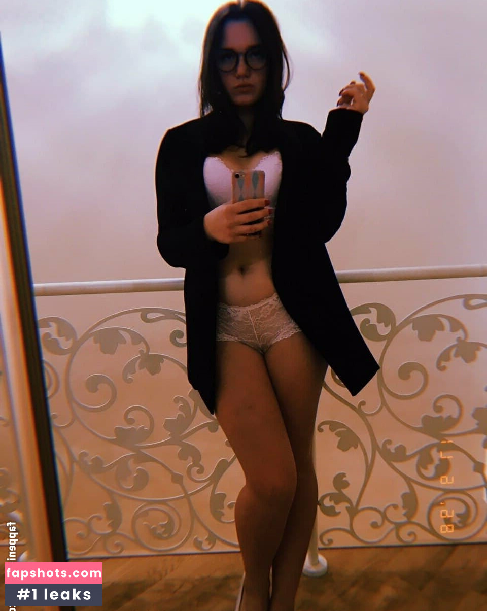 bella_sun_ gallery photo #22