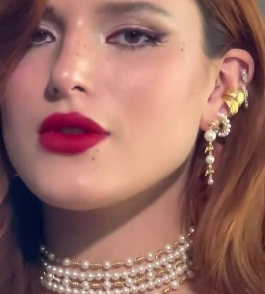 bella-thorne-16 gallery photo #2501