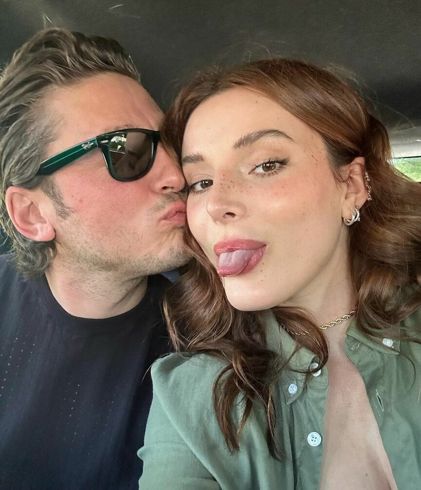 bella-thorne-16 gallery photo #2507