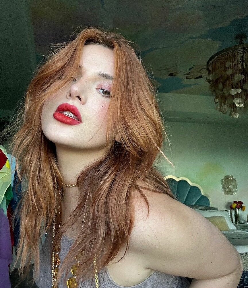 bella-thorne-16 gallery photo #2697