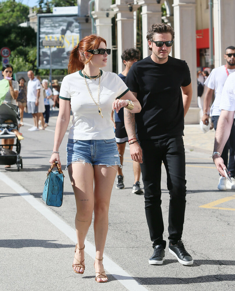 bella-thorne-16 gallery photo #2725