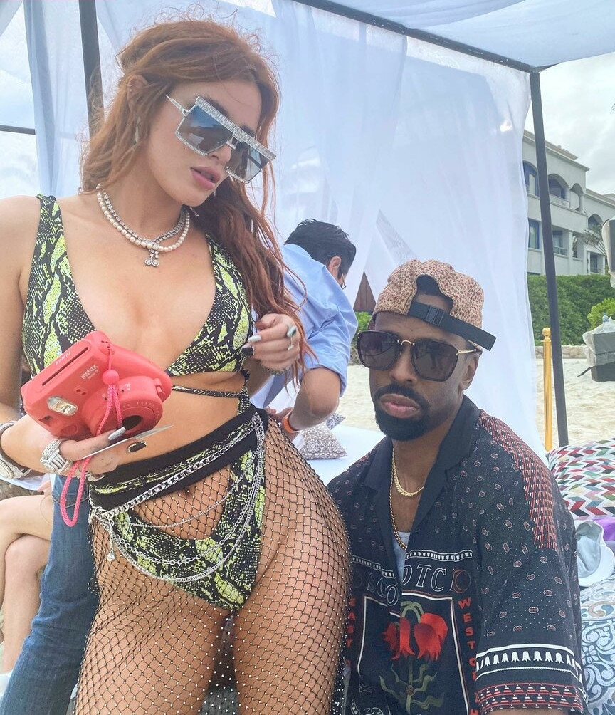 bella-thorne-16 gallery photo #2731