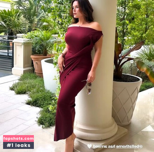 Bella Thorne gallery photo #1083