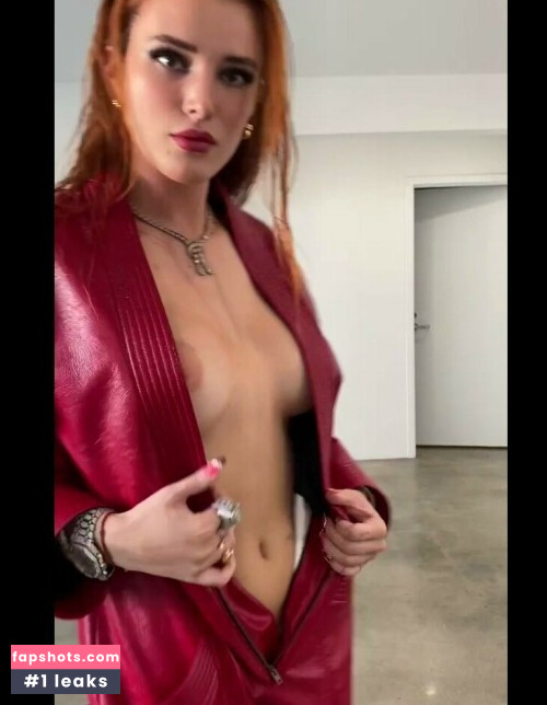 Bella Thorne gallery photo #1143