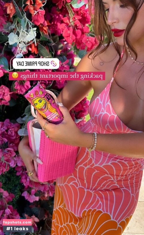 Bella Thorne gallery photo #1178