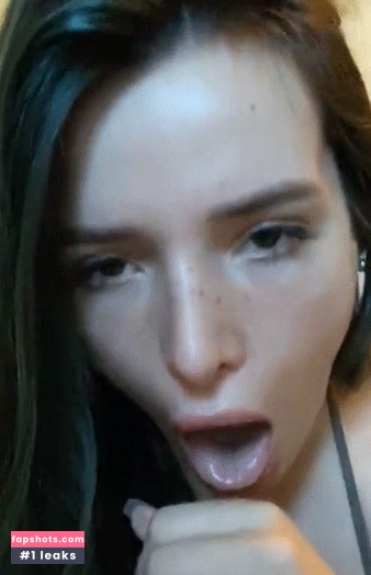 Bella Thorne gallery photo #1252