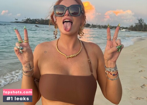 Bella Thorne gallery photo #1262