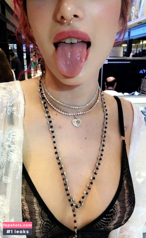 Bella Thorne gallery photo #1266