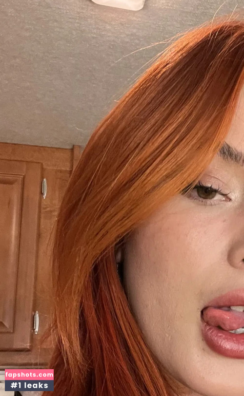 Bella Thorne gallery photo #1371