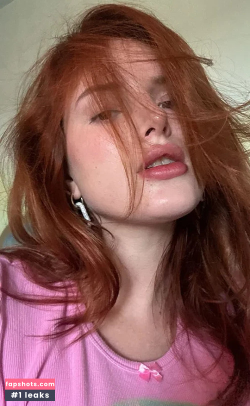 Bella Thorne gallery photo #1379