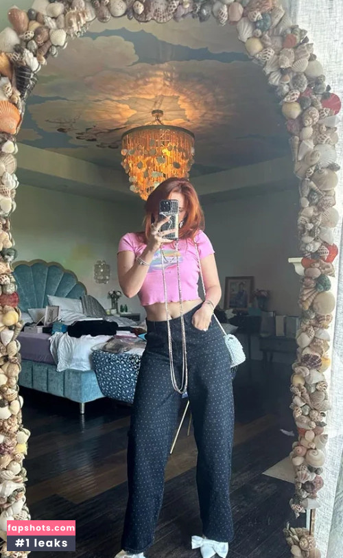 Bella Thorne gallery photo #1385