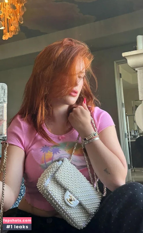 Bella Thorne gallery photo #1389