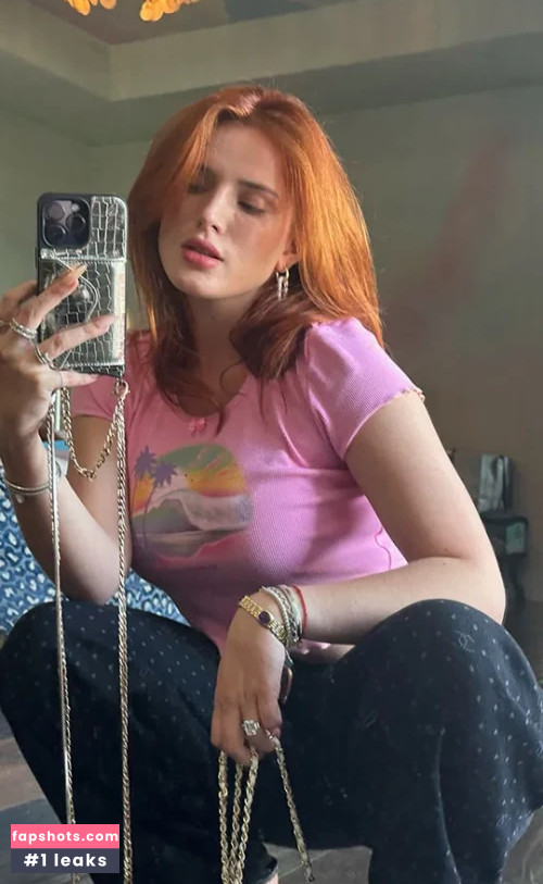 Bella Thorne gallery photo #1391