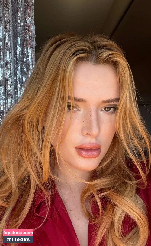 Bella Thorne gallery photo #1399