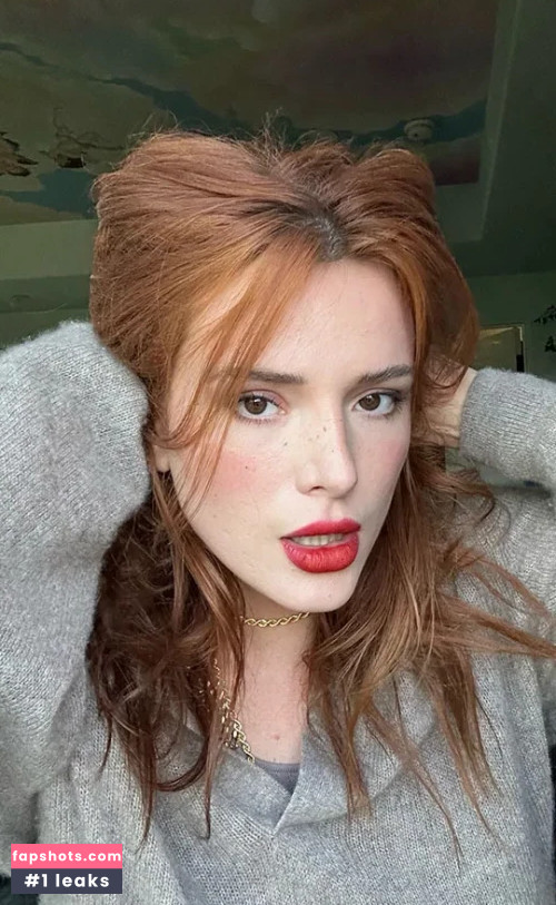 Bella Thorne gallery photo #1402