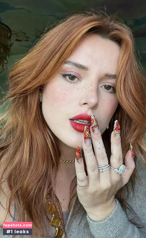 Bella Thorne gallery photo #1404