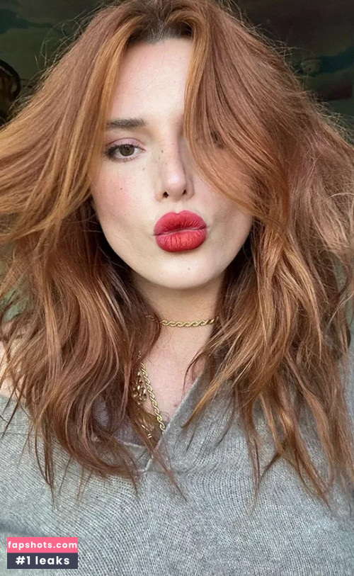 Bella Thorne gallery photo #1409