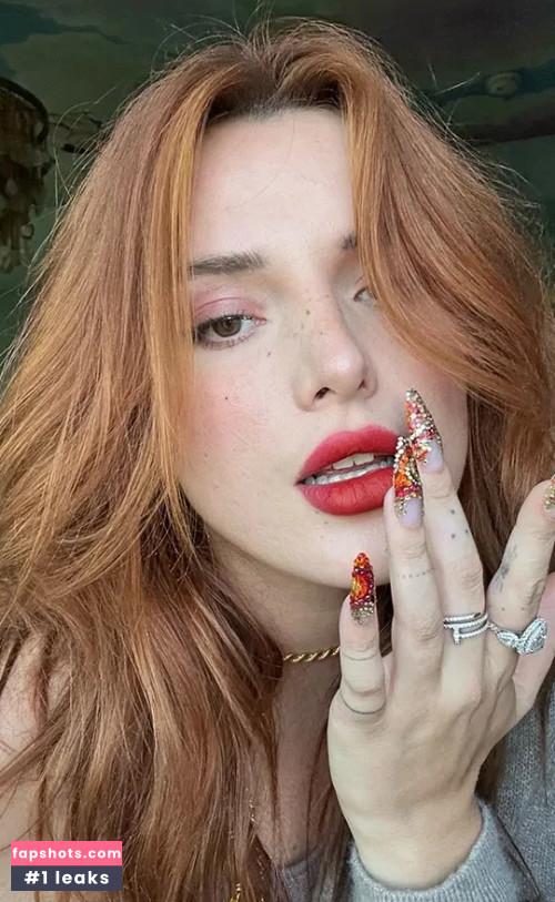 Bella Thorne gallery photo #1410