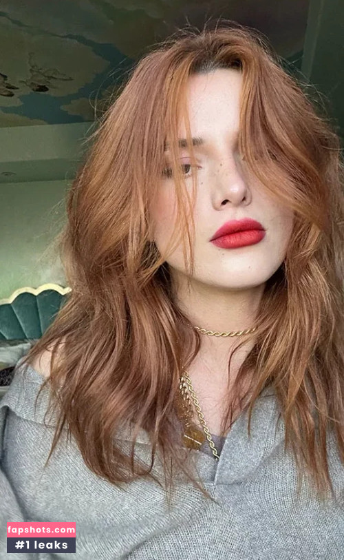 Bella Thorne gallery photo #1411