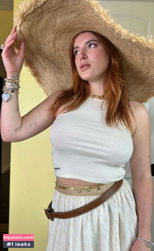 Bella Thorne gallery photo #1414