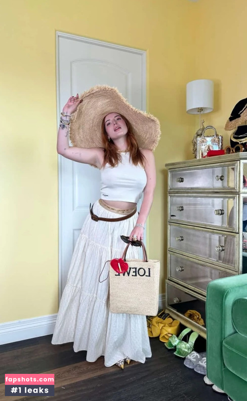 Bella Thorne gallery photo #1416