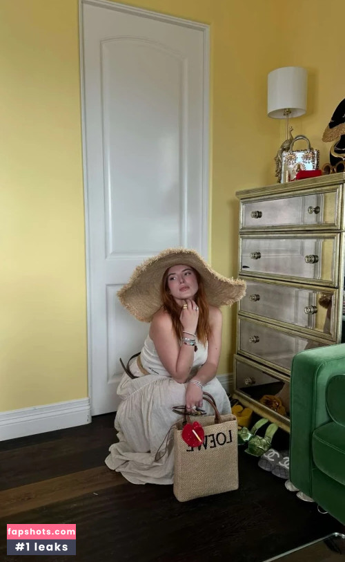 Bella Thorne gallery photo #1417