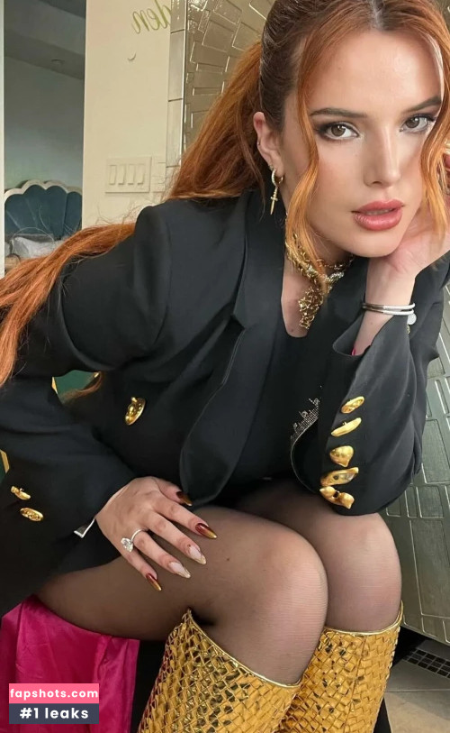 Bella Thorne gallery photo #1420