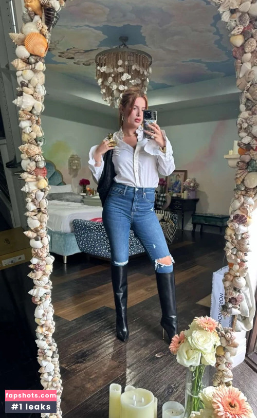 Bella Thorne gallery photo #1432