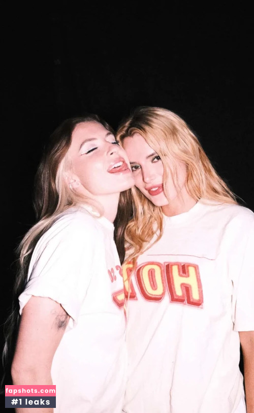 Bella Thorne gallery photo #1437