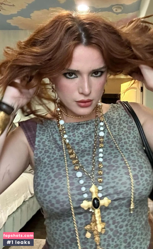 Bella Thorne gallery photo #1446