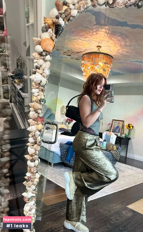 Bella Thorne gallery photo #1453