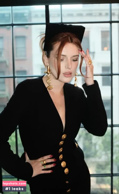 Bella Thorne gallery photo #1466