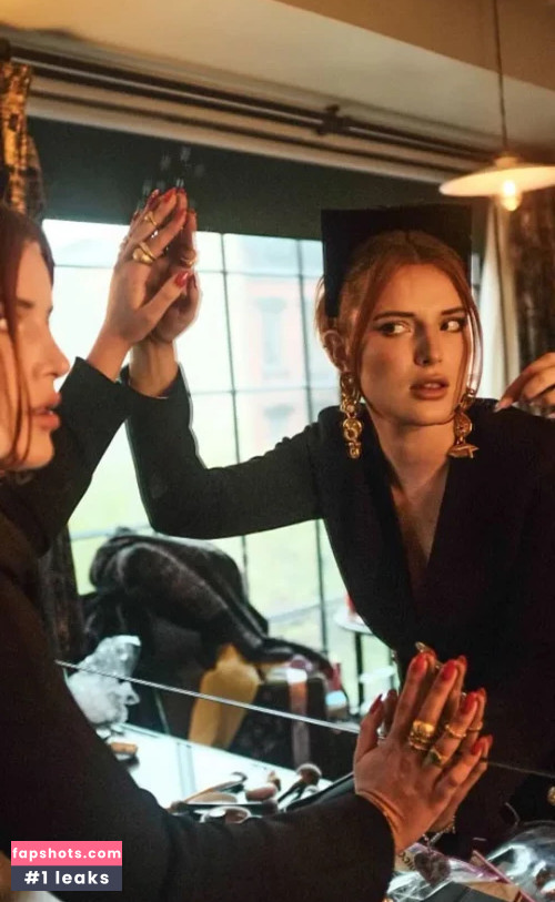 Bella Thorne gallery photo #1468