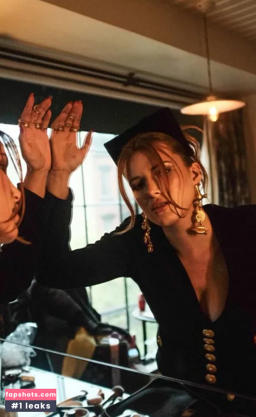 Bella Thorne gallery photo #1477