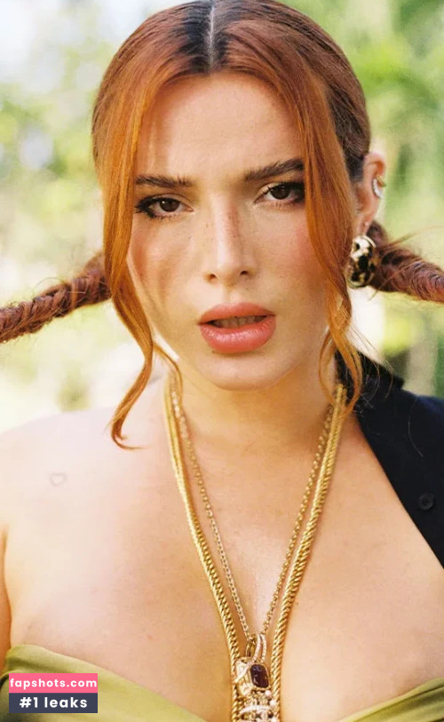 Bella Thorne gallery photo #1491