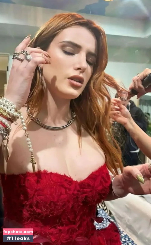 Bella Thorne gallery photo #1495