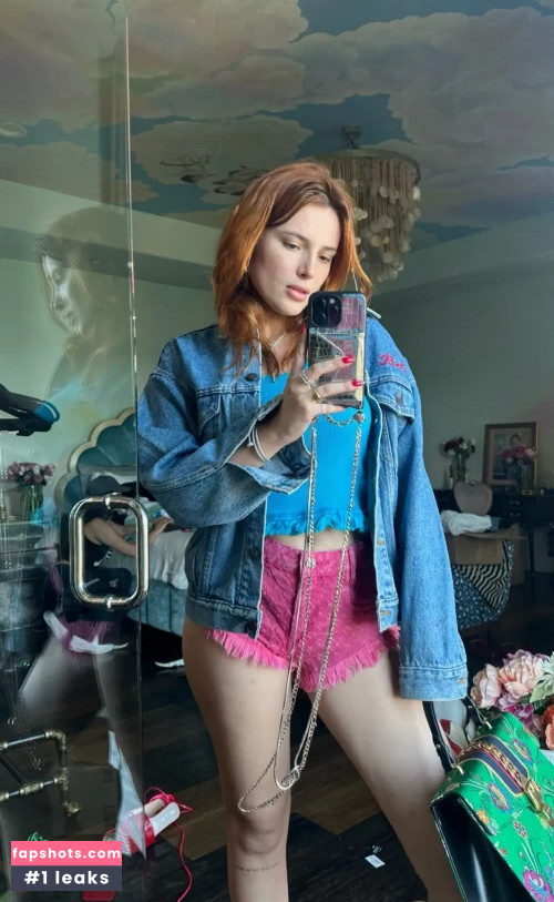 Bella Thorne gallery photo #1501
