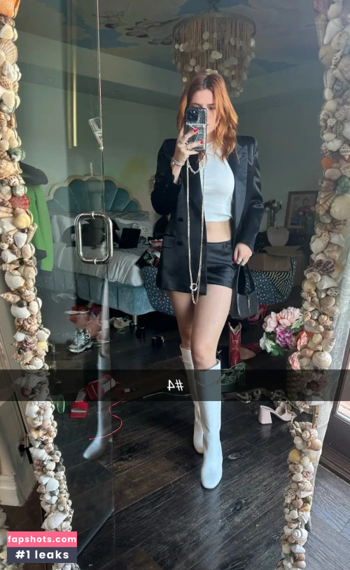 Bella Thorne gallery photo #1504