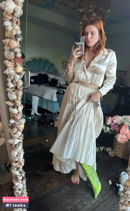 Bella Thorne gallery photo #1508