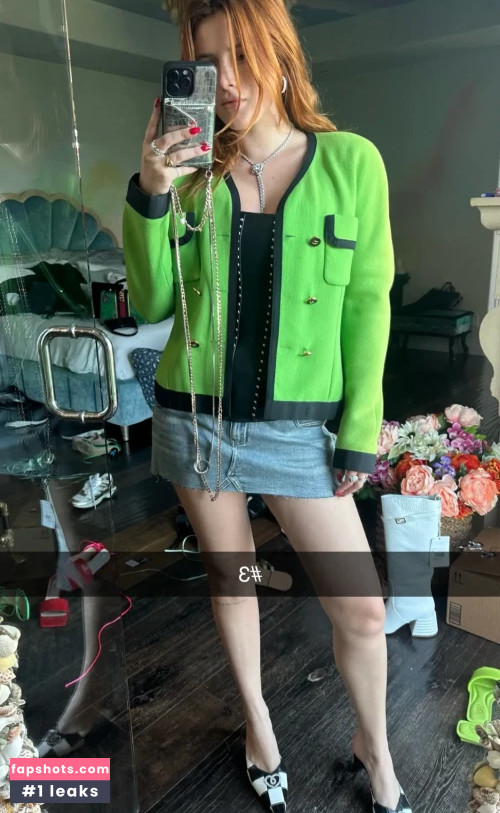 Bella Thorne gallery photo #1511