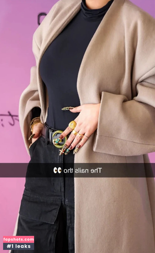 Bella Thorne gallery photo #1527