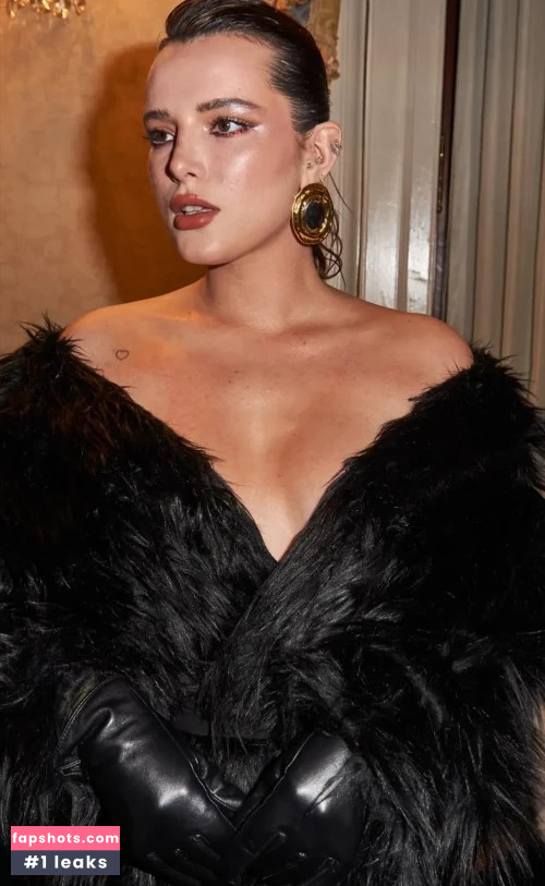 Bella Thorne gallery photo #1599