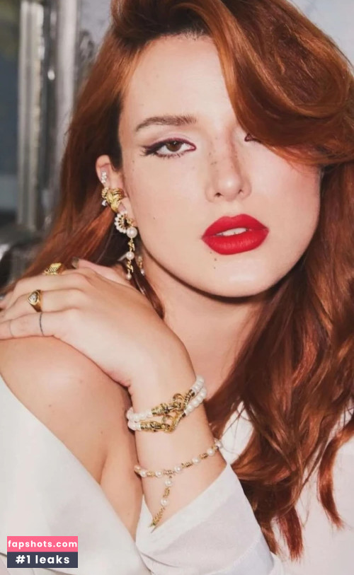 Bella Thorne gallery photo #1606