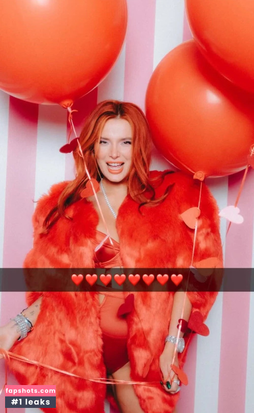 Bella Thorne gallery photo #1616