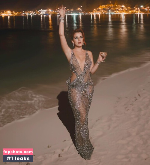 Bella Thorne gallery photo #1705